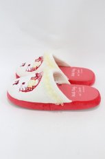 画像2: m petit by misako / ハローキティ/ルームシューズスリッパ 23~25cm 白/レッド H-26-08-29-2004-LO-SH-NS-ZH (2)