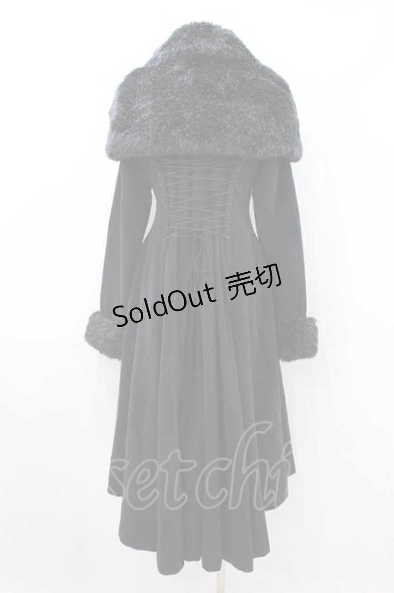 画像2: Victorian maiden / ファーケープ付ロングコート Free ブラック H-26-08-29-2052-CL-CO-NS-ZH (2)