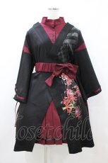 画像1: IRO+IRO / 裏に咲く彼岸花と和袖の和んぴーす L-LL ブラック H-26-08-30-1041-LO-OP-YZ-ZH (1)