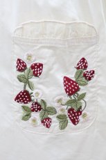 画像3: axes femme kawaii / 苺刺繍ハーフエプロン M 生成り H-26-08-30-1050-AX-SK-NS-ZH (3)