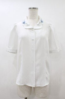 Preview of アイリス刺繍開衿ブラウス Free OFF×BL