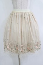 画像1: axes femme POETIQUE / カラー刺繍スカート M 生成り H-26-08-30-056-AX-SK-NS-ZH (1)