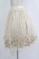 画像2: axes femme POETIQUE / カラー刺繍スカート M 生成り H-26-08-30-056-AX-SK-NS-ZH (2)