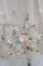 画像4: axes femme POETIQUE / カラー刺繍スカート M 生成り H-26-08-30-056-AX-SK-NS-ZH (4)