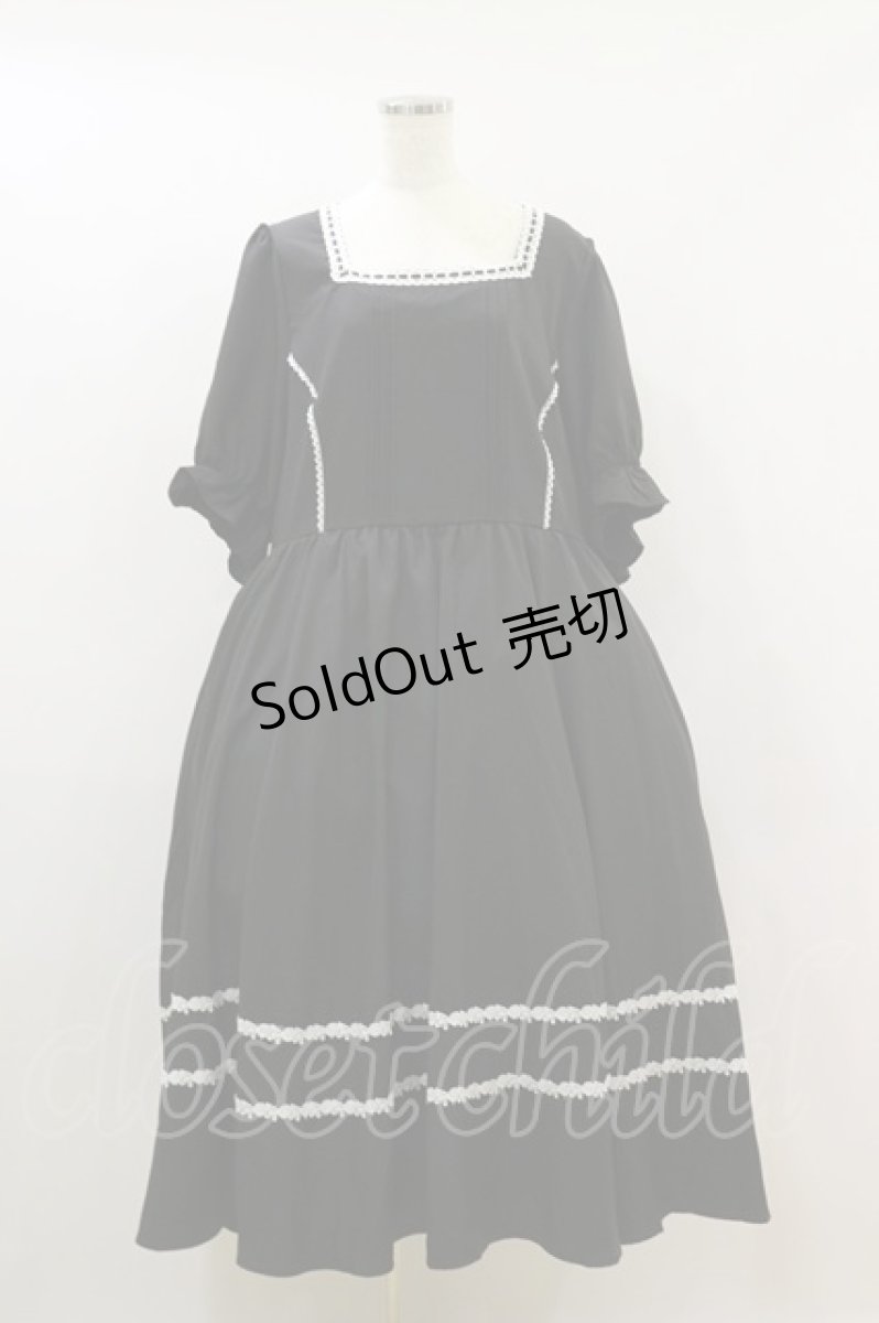 画像1: m petit by misako / AM*レーススクエアネックOP 6L ブラック H-26-09-02-1051-LO-OP-NS-ZH (1)