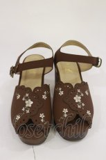画像1: Fi.n.t / 小花刺繍ウッドライクソールサンダル S BROWN H-26-09-10-1028-CA-SH-NS-ZH (1)
