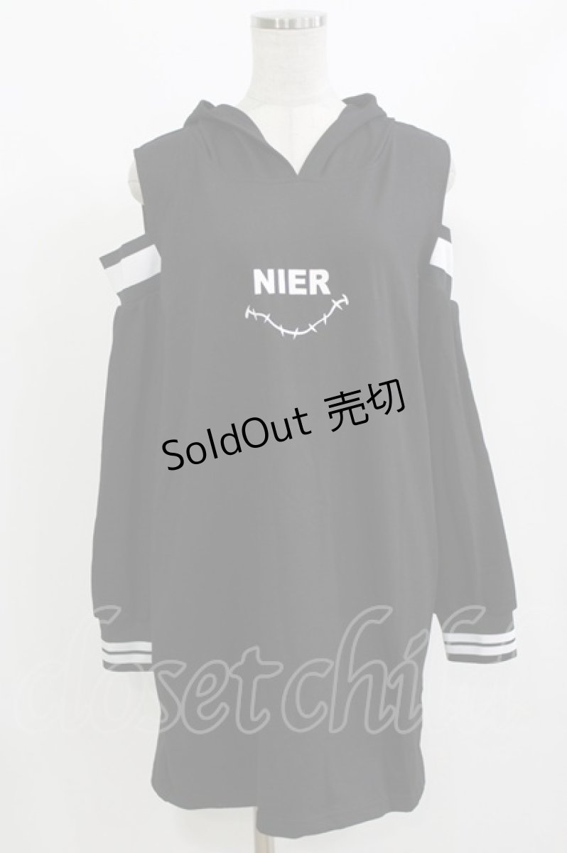画像1: NieR Clothing / フード付き肩開きトップス  黒 H-26-09-12-059-PU-TO-AK-ZH (1)
