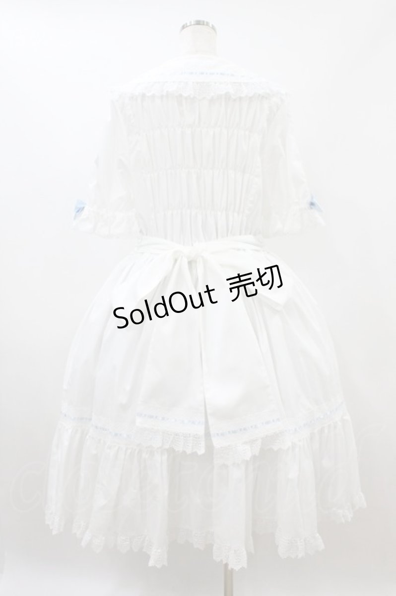 画像2: metamorphose / 【プラスサイズ】はしごレース丸襟半袖ワンピース プラスサイズ 白/サックス H-26-09-13-020-ME-OP-NS-ZH (2)