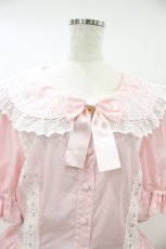 画像4: metamorphose / 【プラスサイズ】はしごレース丸襟半袖ワンピース プラスサイズ ピンク H-26-09-13-021-ME-OP-NS-ZH (4)