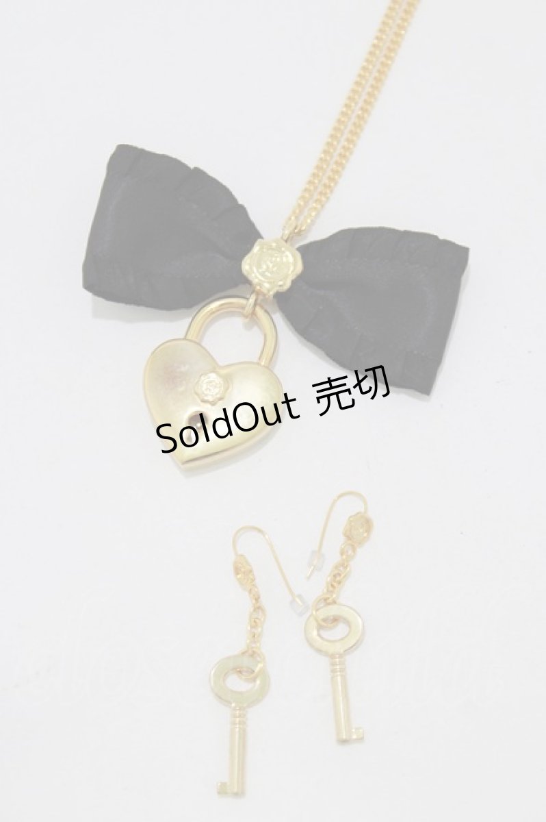 画像1: Q-pot. / Heart Rock Padlockネックレス＆ピアスセット  ゴールド H-26-09-16-1064-QP-AC-AK-ZH (1)