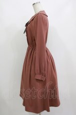 画像2: Fi.n.t / リボンタイ付きダブル釦ワンピース Free BROWN H-26-09-17-040-CA-OP-NS-ZH (2)