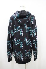 画像2: NieR Clothing / 総柄プルパーカー  黒×ONEくん H-26-09-18-027-PU-TO-KB-ZH (2)