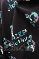 画像3: NieR Clothing / 総柄プルパーカー  黒×ONEくん H-26-09-18-027-PU-TO-KB-ZH (3)