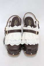 画像1: axes femme / ベルト使いレースフリルサボ M(23.5cm) ブラウン H-26-09-20-006-AX-SH-YZ-ZH (1)