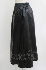 画像2: NieR Clothing / リバーシブルスカート F 黒 H-26-09-21-033-PU-SK-AK-ZH (2)