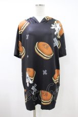 画像1: NieR Clothing / 総柄半袖プルパーカー  黒 H-26-09-22-1053-PU-TO-KB-ZH (1)