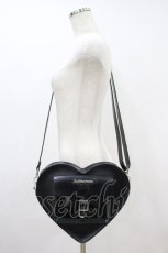 画像1: Dr.Martens （Getta Grip） / ハートバックパック  黒 H-26-09-26-1014-PU-BG-AK-ZH (1)