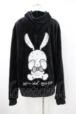 画像2: NieR Clothing / ふわもこプルパーカー  黒 H-26-09-27-059-PU-TO-KB-ZH (2)