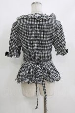 画像3: metamorphose / 【プラスサイズ】スクエアあきフリルブラウス(半袖) 2 ブラック/チェック H-26-09-27-1065-ME-BL-YZ-ZH (3)