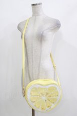 画像1: Angelic Pretty / Delicious Lemonショルダーバッグ  イエロー H-26-09-27-1076-AP-BG-NS-ZH (1)