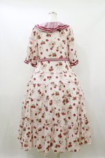 画像2: alcali / alcali × misako aoki/サイベリアンストロベリーワンピース Free ピンク H-26-09-28-1063-LO-OP-SA-ZH (2)