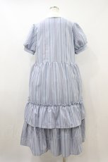 画像2: axes femme / ストライプ柄ティアードワンピース Free サックス H-26-09-28-021-AX-OP-NS-ZH (2)