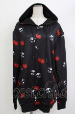 画像1: NieR Clothing / 総柄フードカーディガン Free 黒×ボッチ×りんご H-26-09-29-1071-PU-TO-KB-ZH (1)