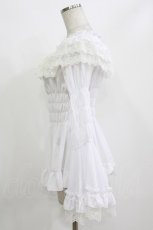 画像2: ATELIER PIERROT / Shirring princess sleeve blouse  白 H-26-09-30-1044-EL-BL-AK-ZH (2)
