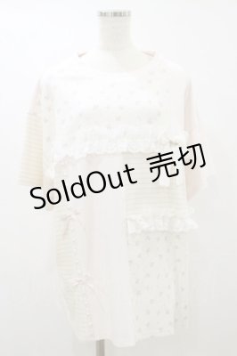 Preview of floral patchwork T-shirts Free ピンク