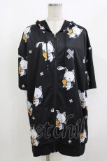 画像1: NieR Clothing / 総柄ZIP半袖パーカー  ブラック H-26-10-02-057-PU-TO-KB-ZH (1)