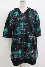 画像1: NieR Clothing / 総柄半袖プルパーカー  黒 H-26-10-04-1030-PU-TO-KB-ZH (1)