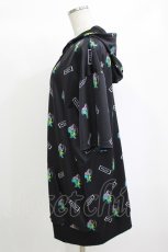 画像2: NieR Clothing / 総柄ZIP半袖パーカー  ONE君 H-26-10-04-1034-PU-TO-KB-ZH (2)