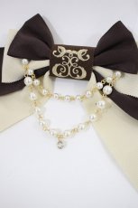 画像2: Enchantlic Enchantilly / ロゴ刺繍パールリボンブローチ  ブラウン×アイボリー H-26-10-05-023-LO-ZA-IG-ZH (2)
