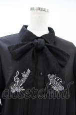 画像3: axes femme / メロディ刺繍ケープ袖ブラウス M ブラック H-26-10-09-1049-AX-BL-NS-ZH (3)