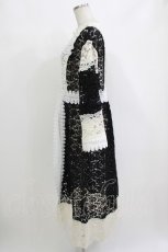 画像2: axes femme NOSTALGIE / 配色使い総レースガウン Free クロ×キナリ H-26-10-10-1038-AX-TO-OW-ZH (2)