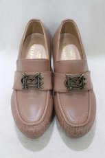 画像1: Maison de FLEUR Petite Robe canone / お姉さまのコインローファー S Beige H-26-10-10-1079-LO-SH-NS-ZH (1)