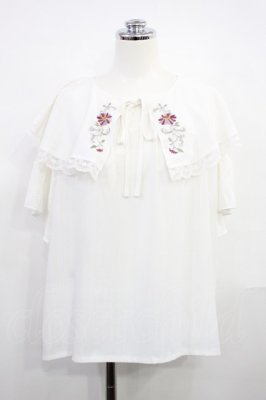 Preview of 刺繍入ケープブラウス Free オフ