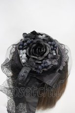 画像3: Atelier Beatrice / コサージュミニハット付きカチューシャ  黒 H-26-10-11-1012-GO-AC-AK-ZH (3)