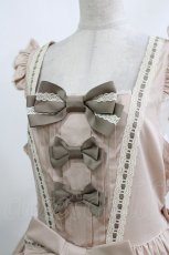 画像4: metamorphose / 【プラスサイズ】はしごレースピンタックフリルジャンパースカート プラスサイズ シナモンピンク(Cinnamon Pink) H-26-10-12-1004-ME-OP-NS-ZH (4)