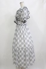 画像2: evelyn / チェックパイピングフリルワンピース Free オフ/ブラック H-26-10-12-1016-LO-OP-NS-ZH (2)