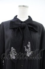 画像3: axes femme / メロディ刺繍ケープ袖ブラウス M クロ H-26-10-14-1043-AX-BL-OW-ZH (3)