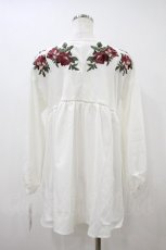 画像2: axes femme NOSTALGIE / ジョーゼット刺繍ブラウス M キナリ H-26-10-14-1064-AX-BL-OW-ZH (2)