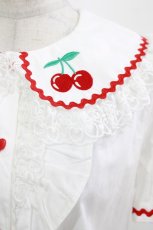 画像4: Angelic Pretty / Delicious Cherryブラウス(無地) Free 白 H-26-10-24-045-AP-BL-NS-ZH (4)