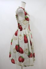 画像3: Emily Temple cute / Creamy Strawberryノースリーブワンピース  ライトグレー H-26-10-25-030-ET-OP-AK-ZH (3)