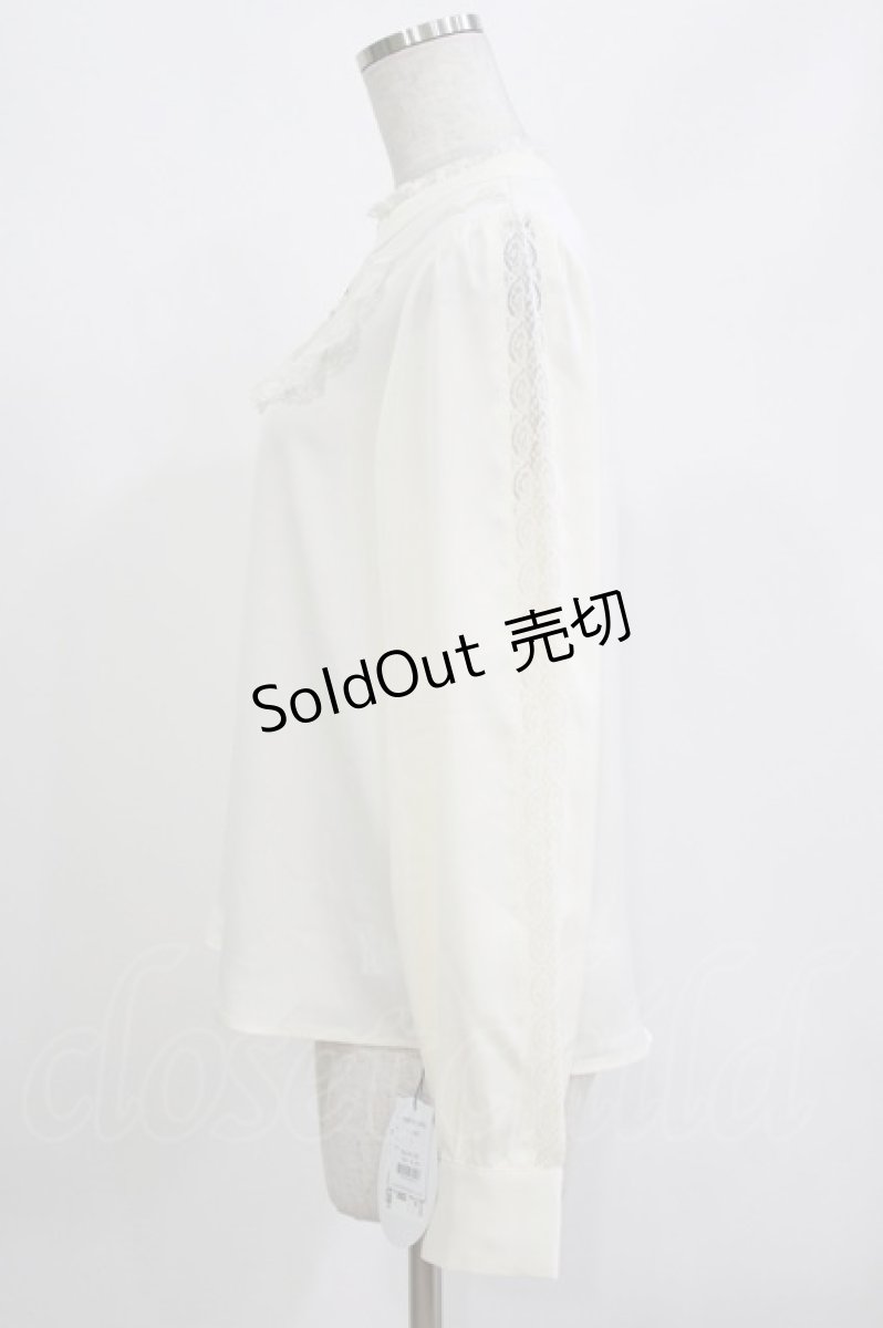 画像2: an another angelus / ローズ刺繍レースカメオブラウス Free Ivory H-26-10-29-057-CA-BL-NS-ZH (2)