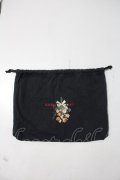 KANEKO ISAO / ブーケ刺繍巾着  ブラック I-24-03-22-117-EL-ZA-HD-ZI