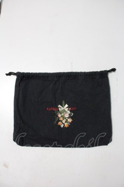 画像1: KANEKO ISAO / ブーケ刺繍巾着  ブラック I-24-03-22-117-EL-ZA-HD-ZI