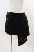BPN / 3連ベルト変形スカート  黒 I-24-04-22-091-GO-SK-HD-ZI