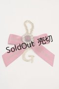 Maison de FLEUR / イニシャルリボンチャーム  濃ピンクＸゴールド I-24-05-26-120-LO-ZA-HD-ZT-K015