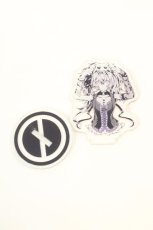 画像1: NieR CLOTHING / アクリルスタンド   I-24-07-17-049-PU-ZA-HD-ZT434-F001 (1)